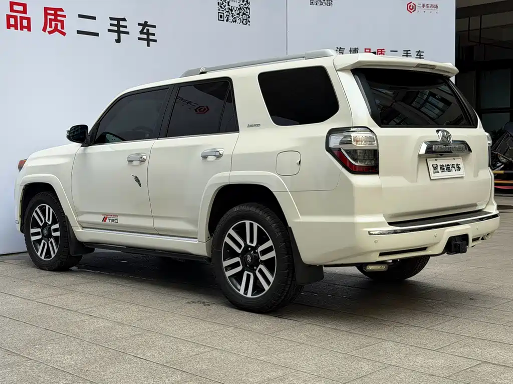 Toyota 4Runner — миниатюра 7