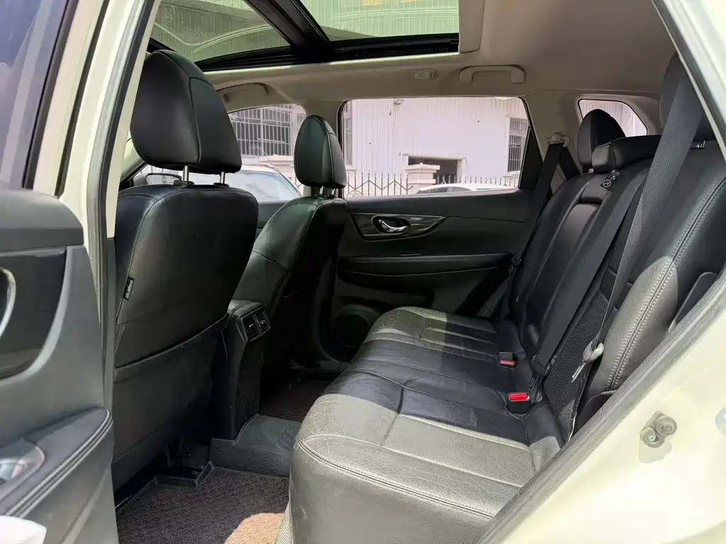Nissan X-Trail 2.0L CVT Comfort Edition 2WD, фото 6