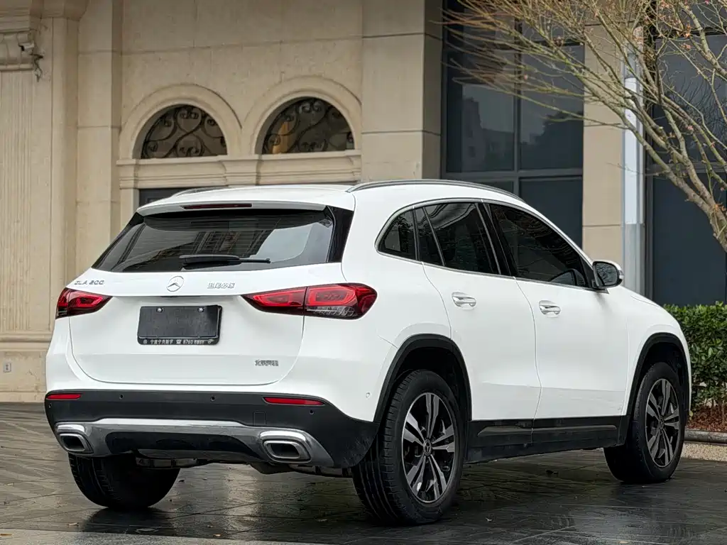 Mercedes-Benz GLA — миниатюра 10