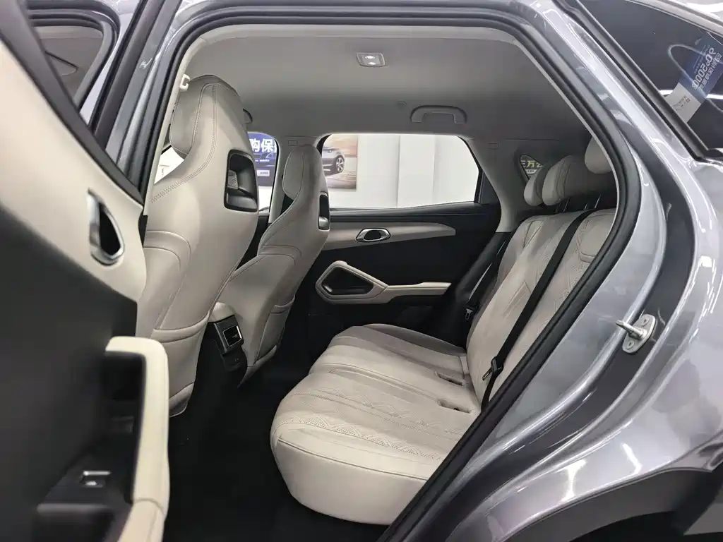 BYD Yuan UP — миниатюра 14