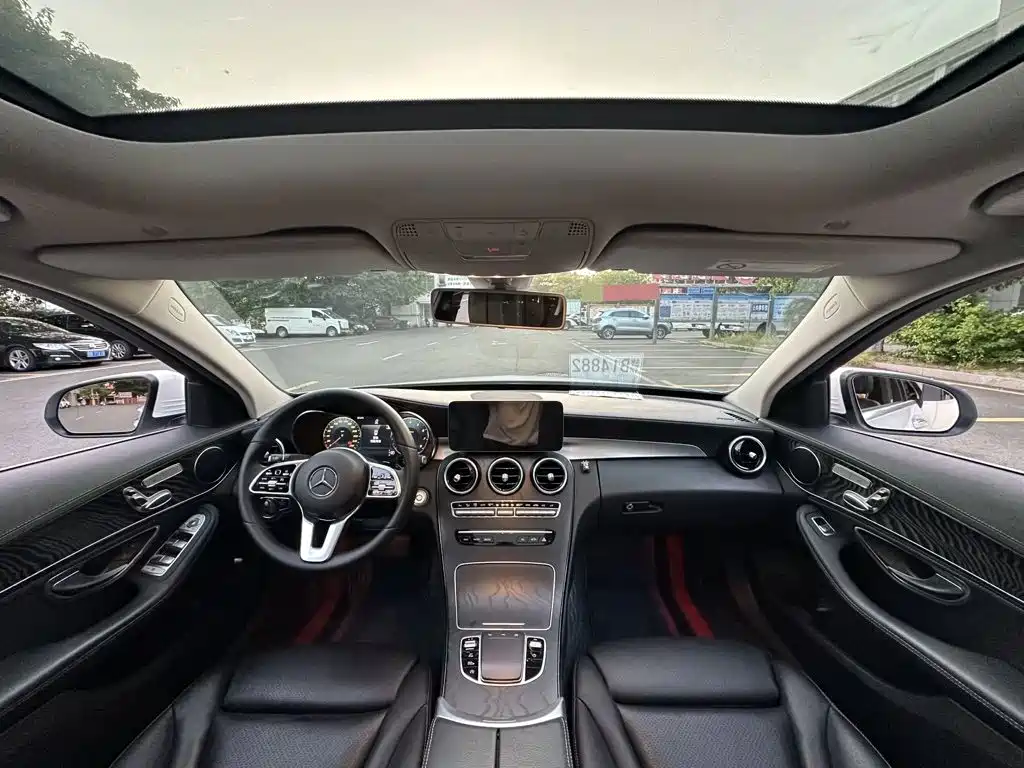 Mercedes-Benz C-Class — миниатюра 9
