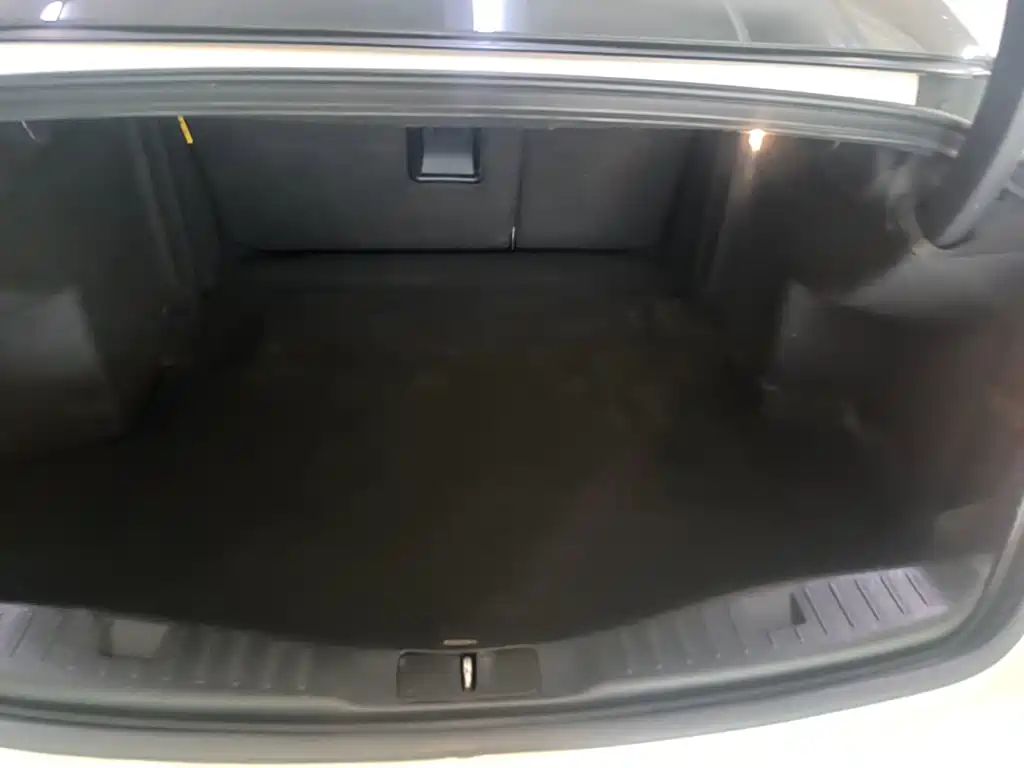 Lincoln MKZ — миниатюра 19