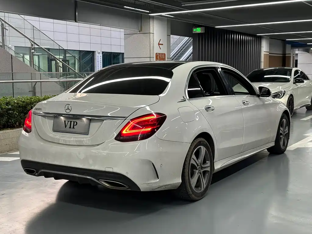 Mercedes-Benz C-Class — миниатюра 5