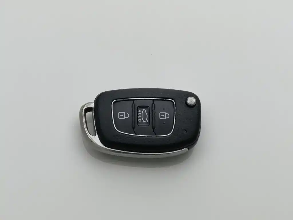 Hyundai Verna — миниатюра 19