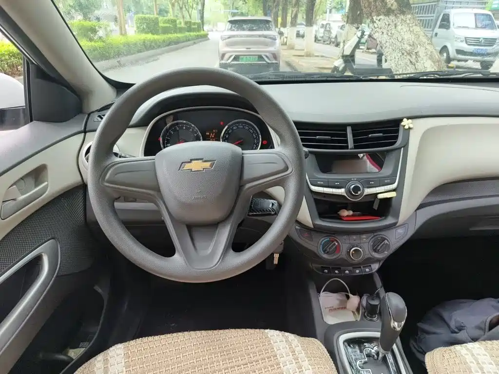 Chevrolet Sail — миниатюра 3