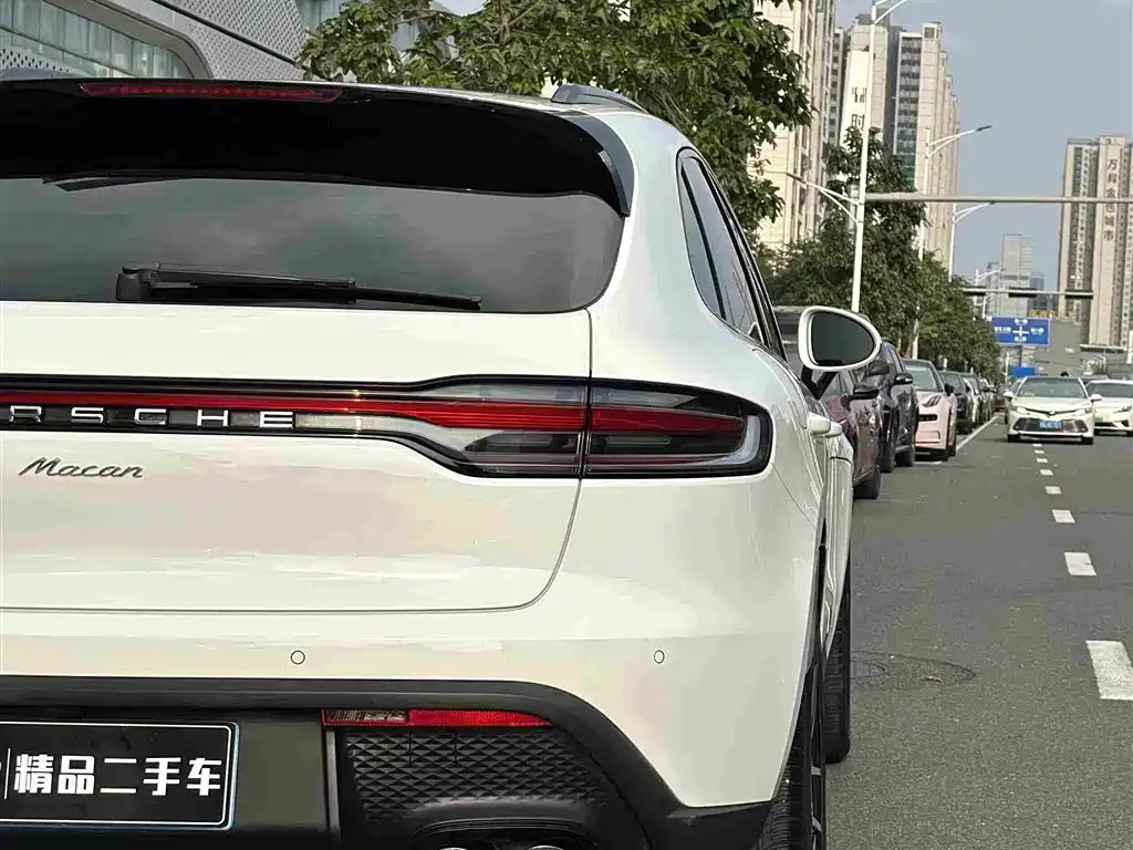 Porsche Macan — миниатюра 11