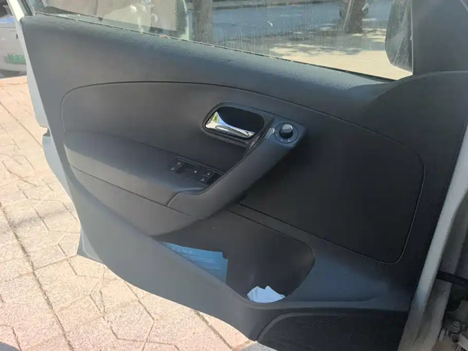 Volkswagen Polo — миниатюра 7