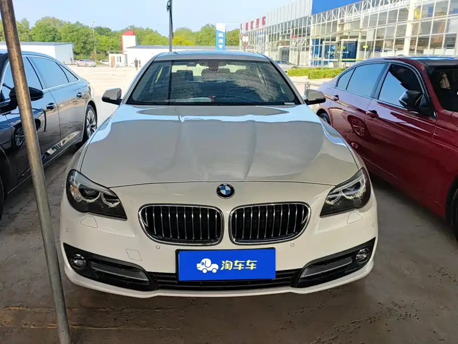 BMW 5 Series — миниатюра 2