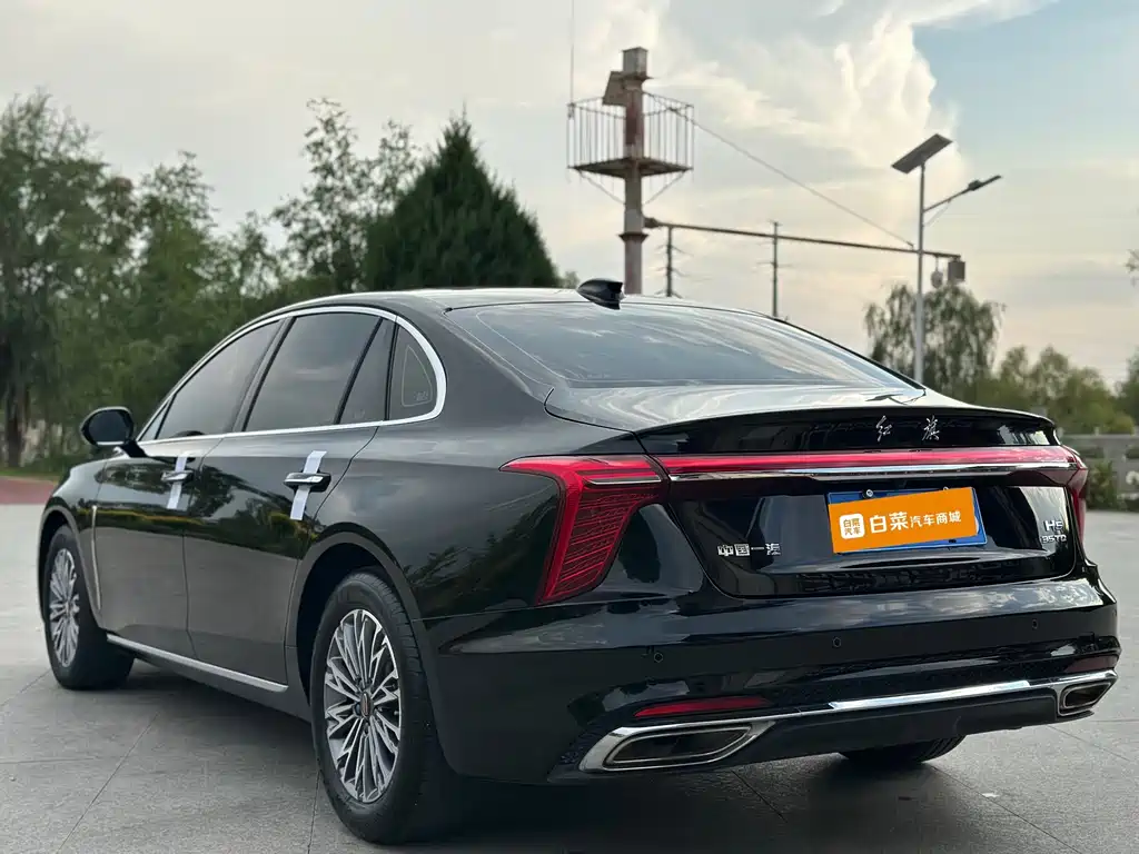 Hongqi Hongqi H5 — миниатюра 9