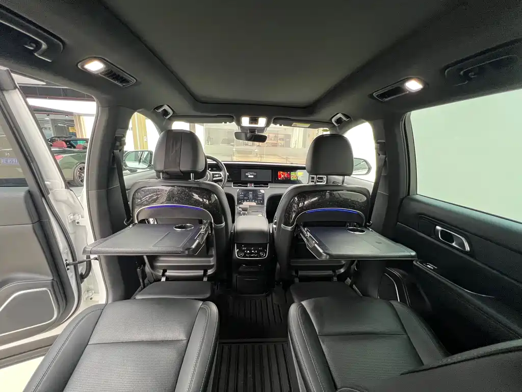 Li Auto Li ONE — миниатюра 11