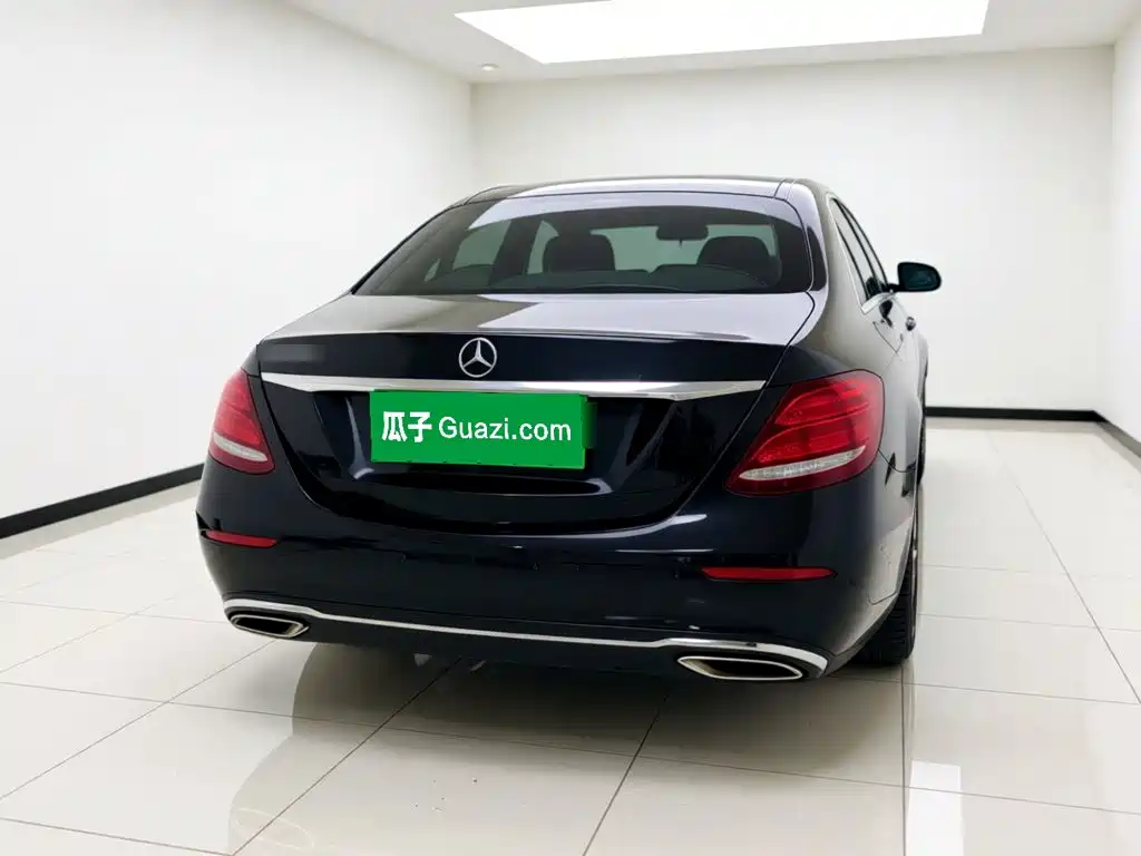 Mercedes-Benz E-Class — миниатюра 3