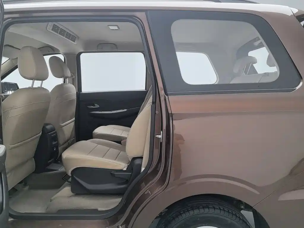 Wuling Hongguang — миниатюра 15