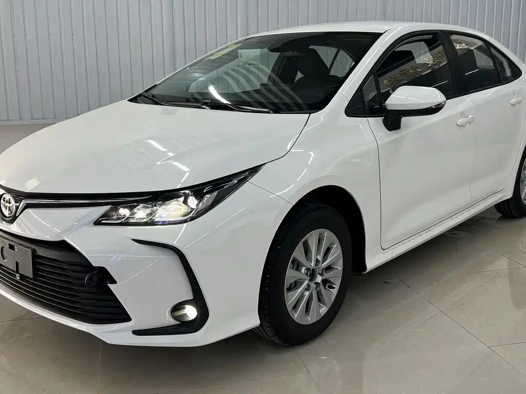 Купить Toyota Corolla