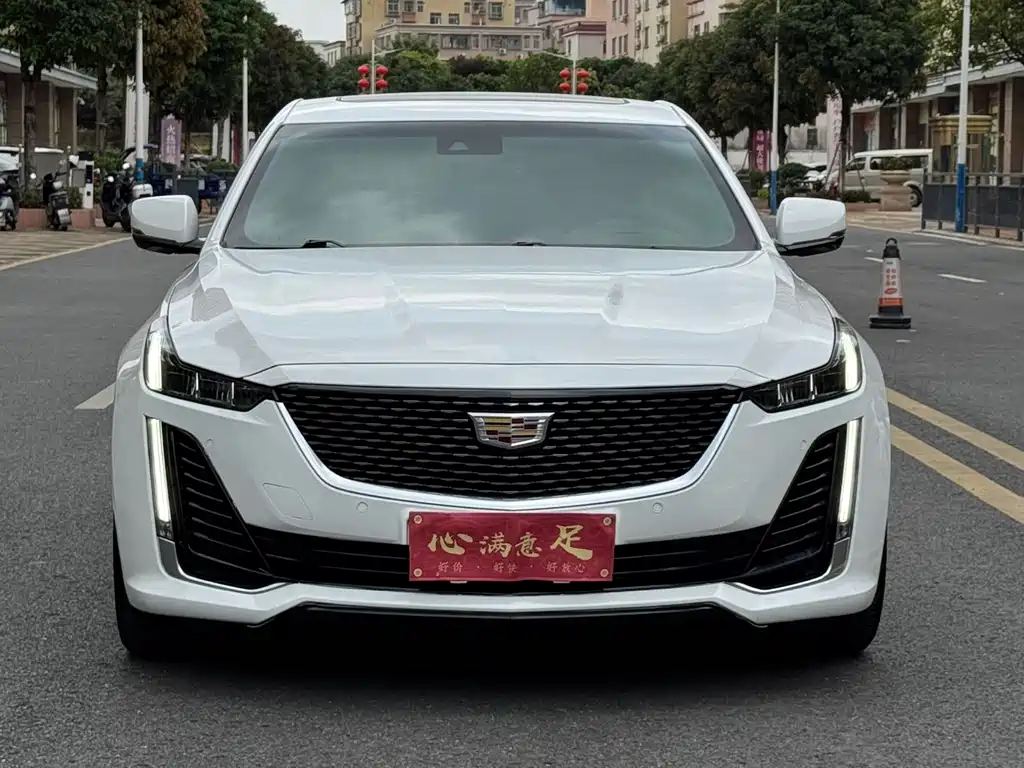 Cadillac CT5 — миниатюра 2