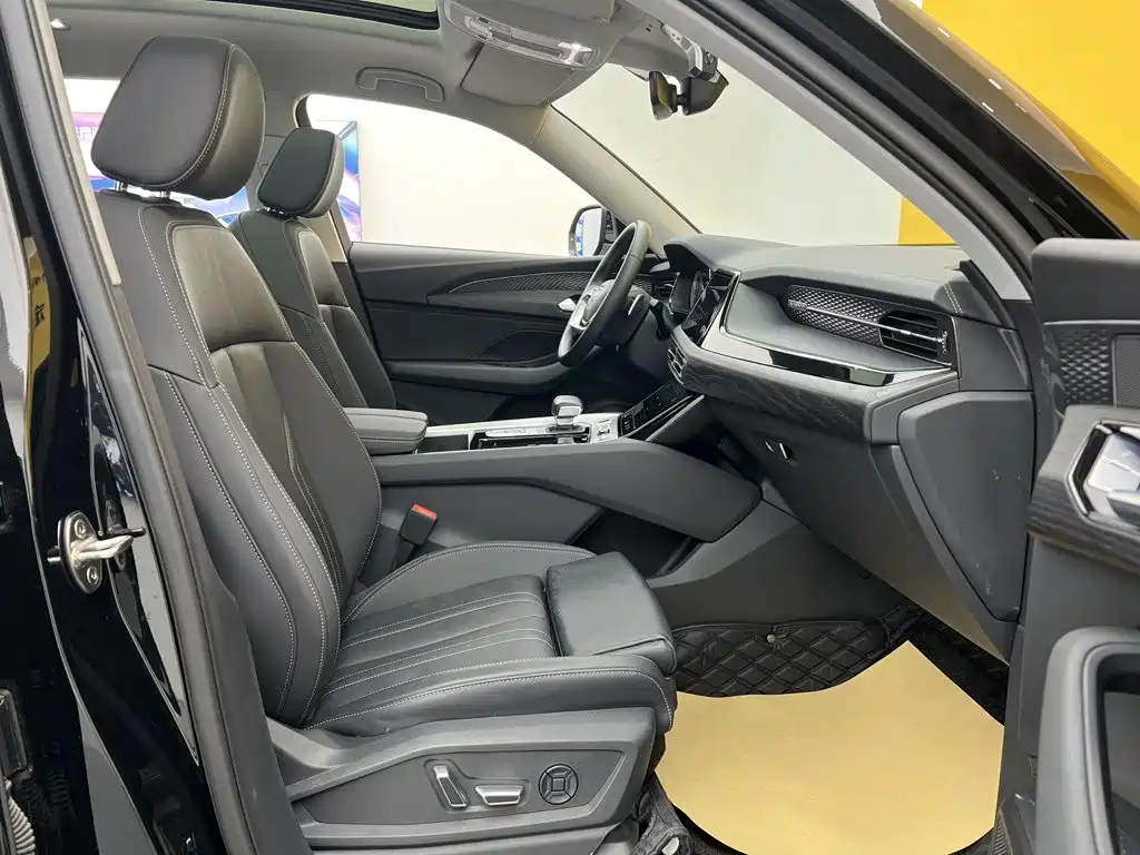 Audi Q6 — миниатюра 18