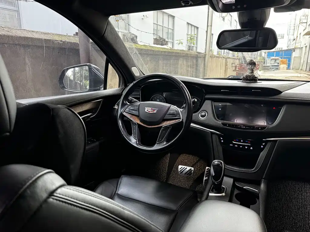 Cadillac XT5 — миниатюра 7