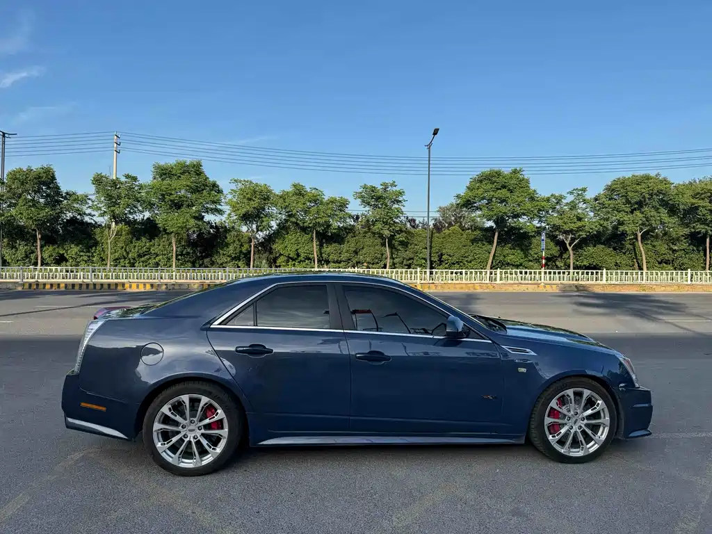 Cadillac CTS 2009 6.2L CTS-V