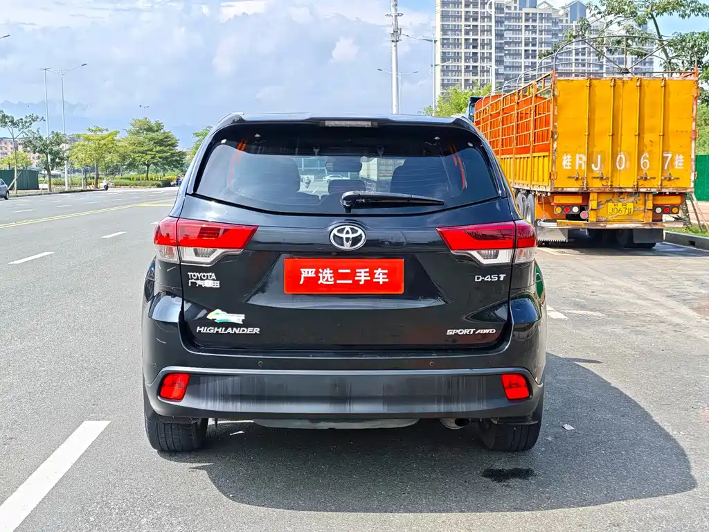 Toyota Highlander — миниатюра 10