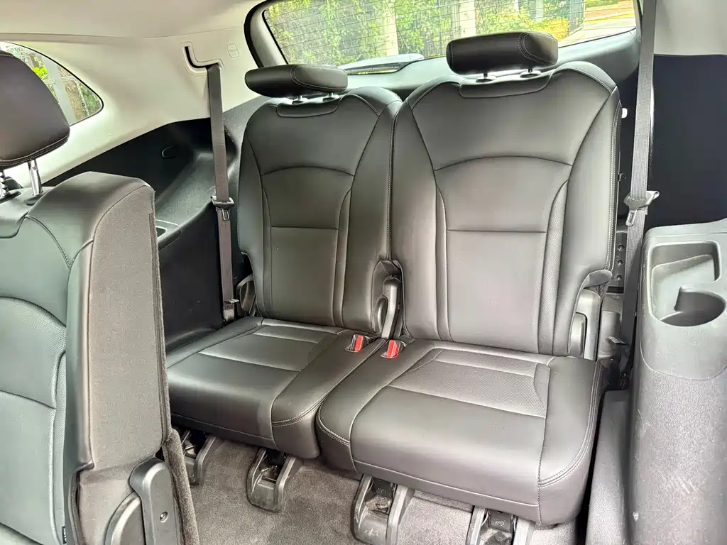 Buick Enclave — миниатюра 17