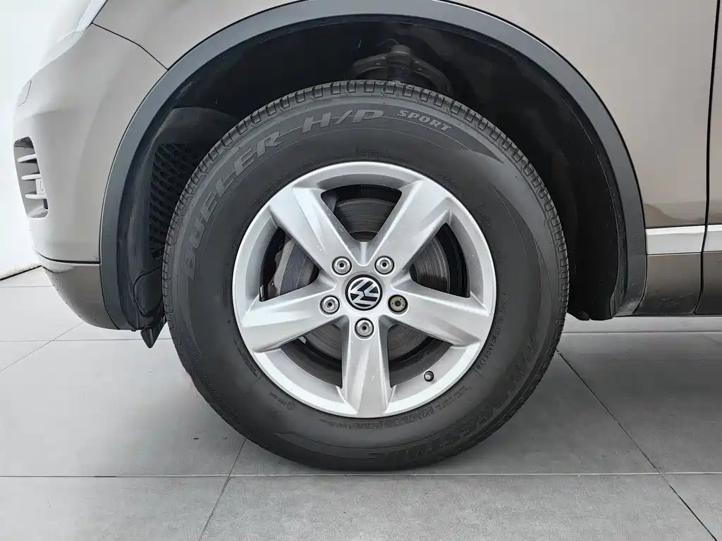 Volkswagen Touareg — миниатюра 17