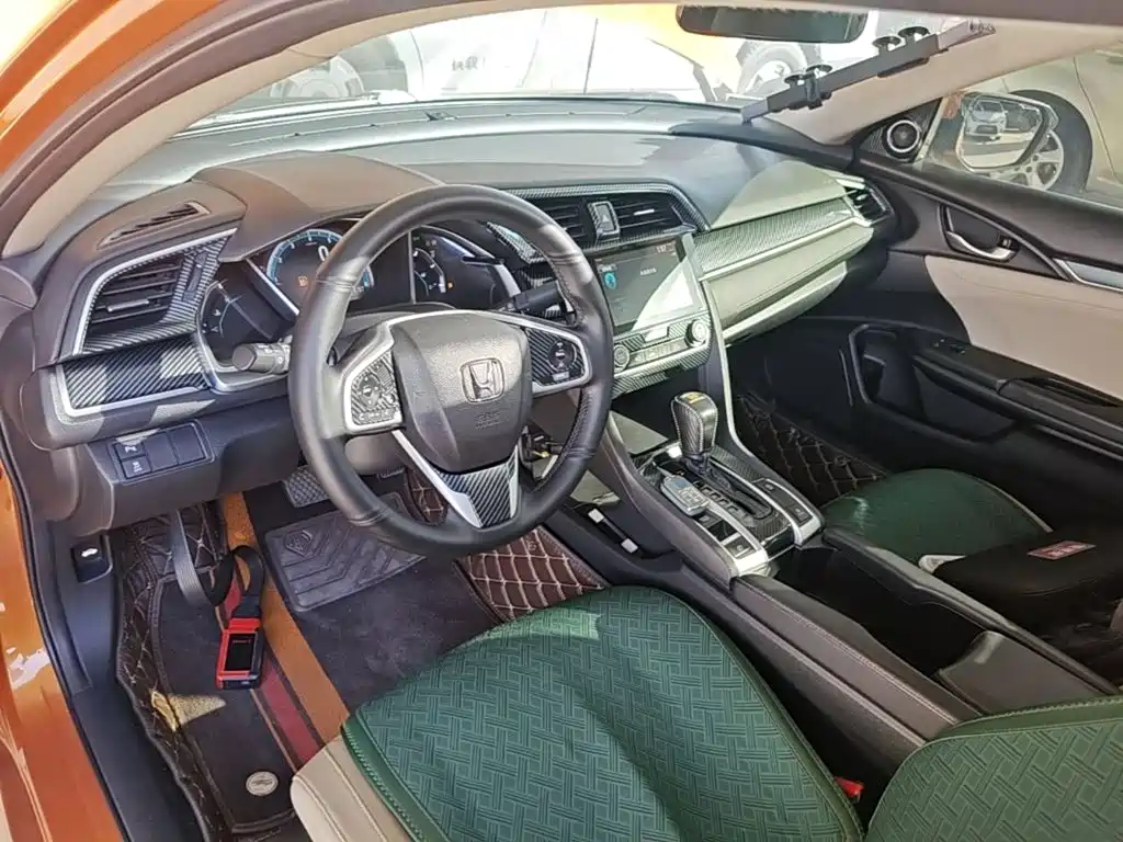 Honda Civic — миниатюра 10