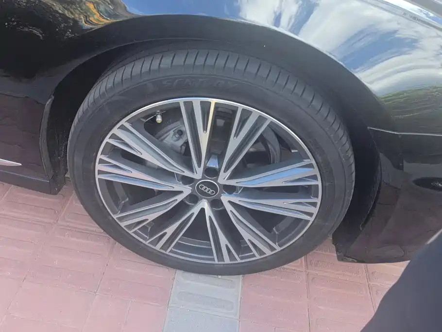 Audi A6L — миниатюра 6