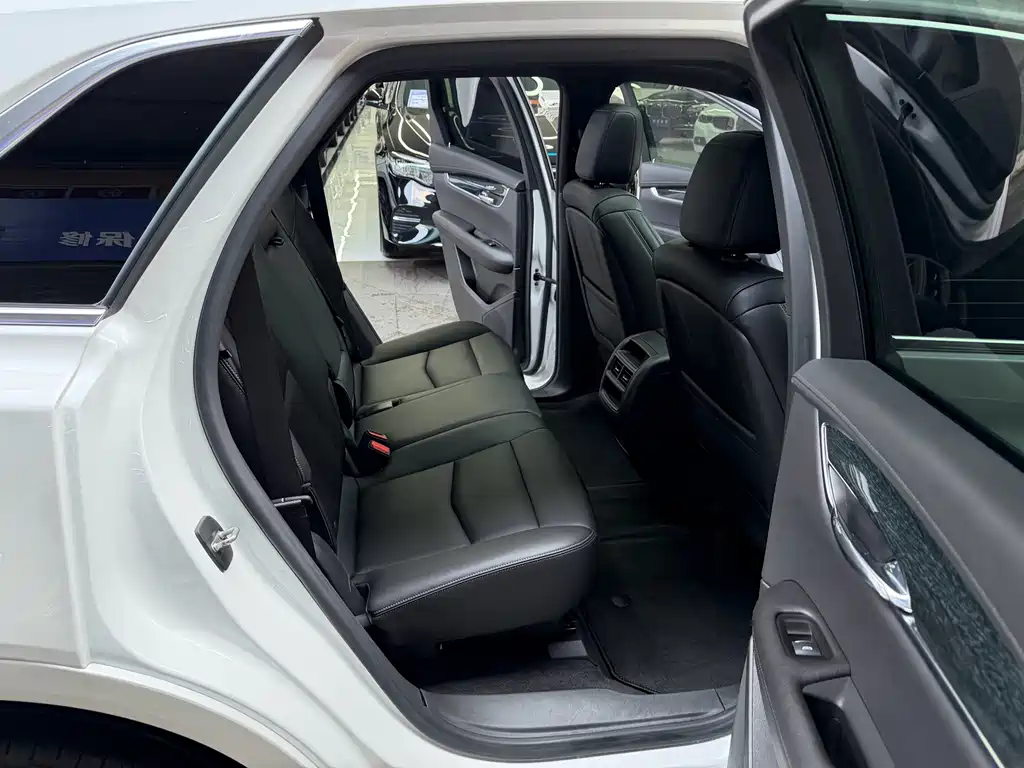Cadillac XT5 — миниатюра 18