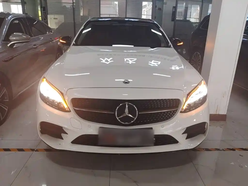 Mercedes-Benz C-Class — миниатюра 3