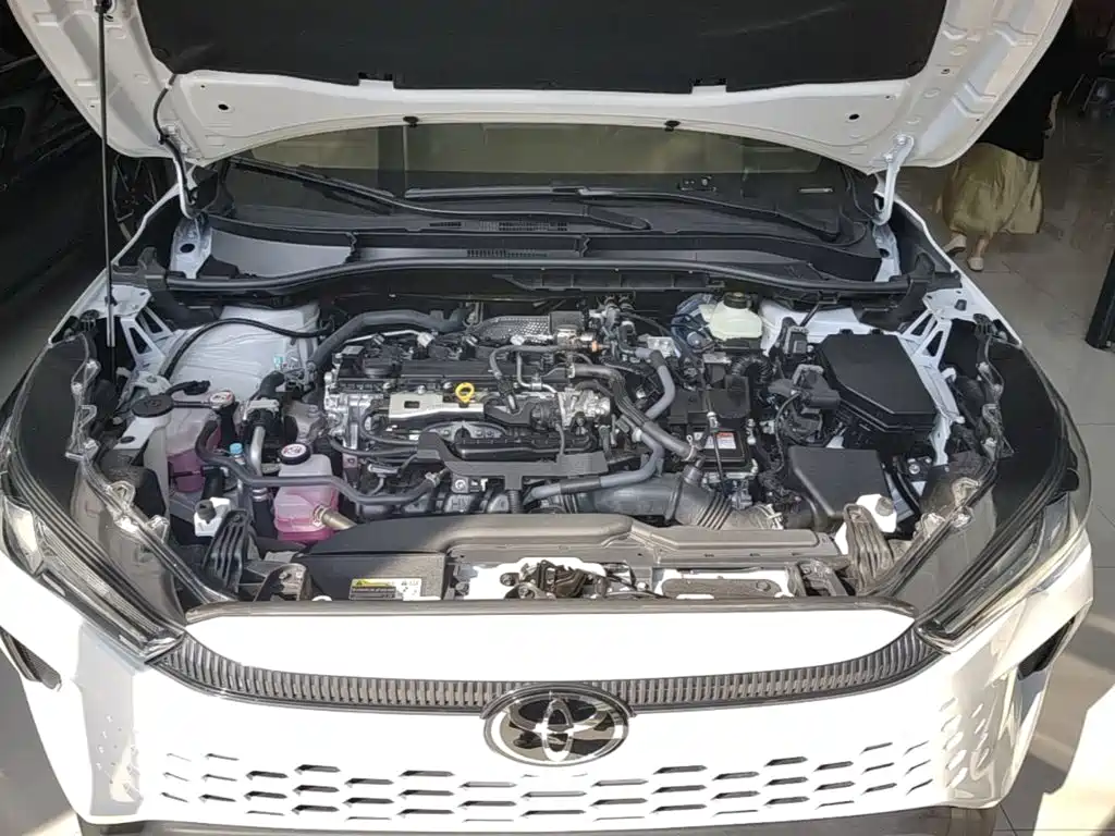 Toyota Corolla Cross — миниатюра 20