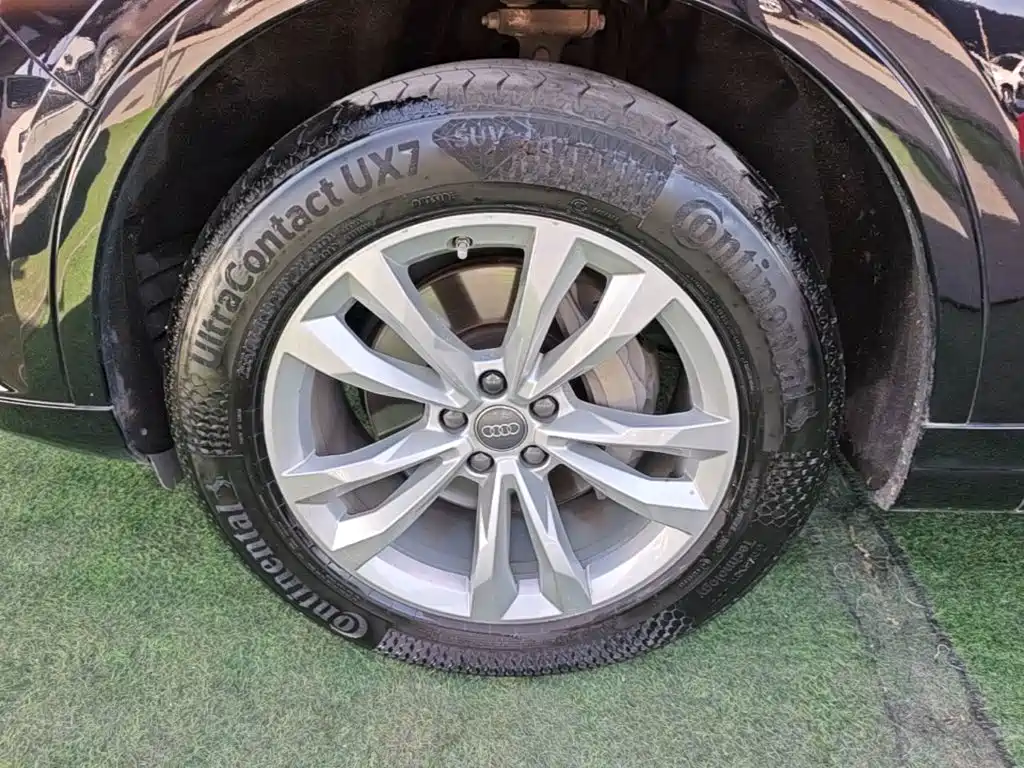 Audi Q7 — миниатюра 23
