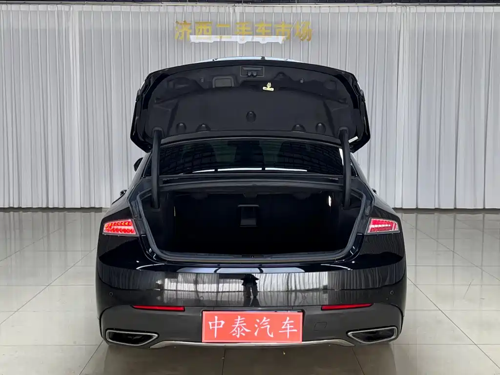Lincoln MKZ — миниатюра 6