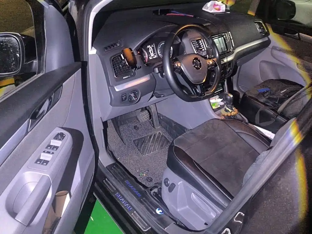 Volkswagen Sharan — миниатюра 12