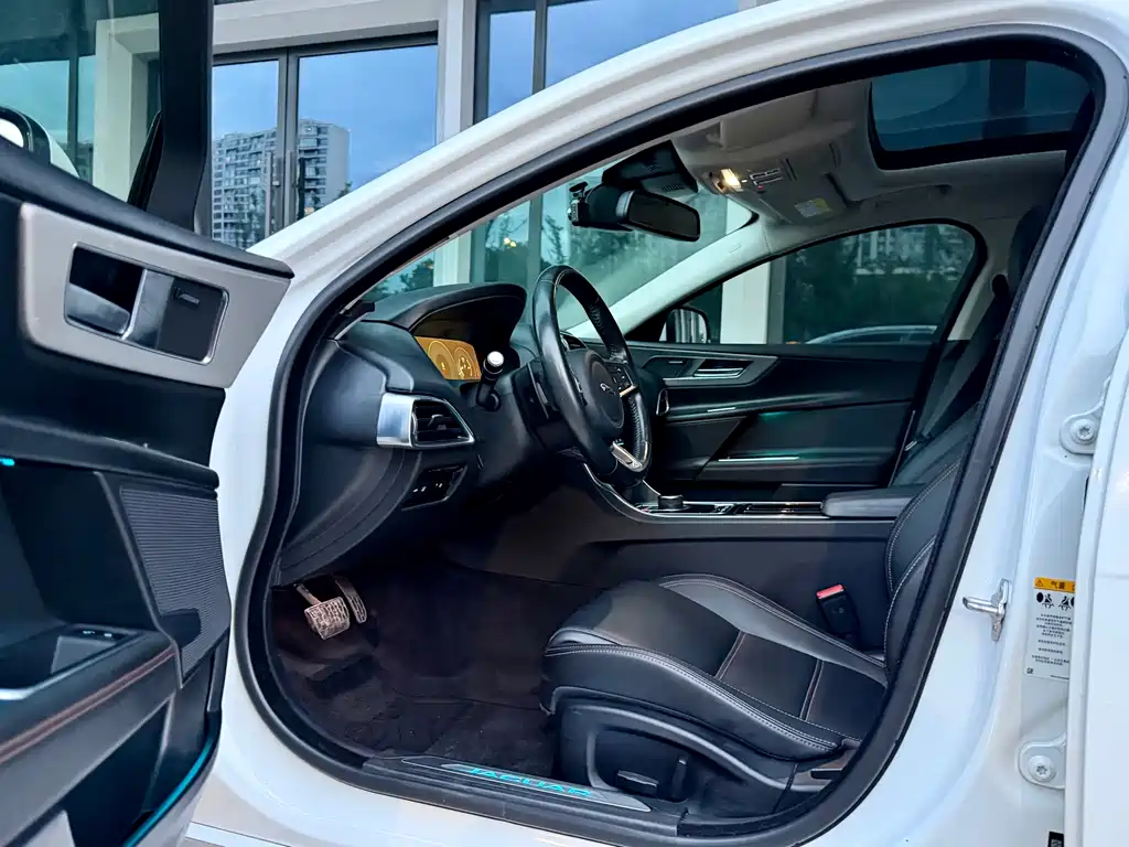 Jaguar XEL 2019 2.0T 200PS Premium