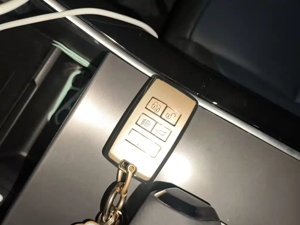 Land Rover Velar — миниатюра 9