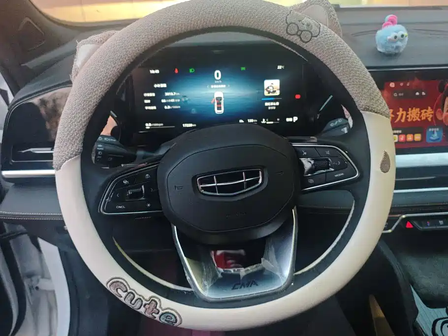 Geely Xingyue L — миниатюра 15