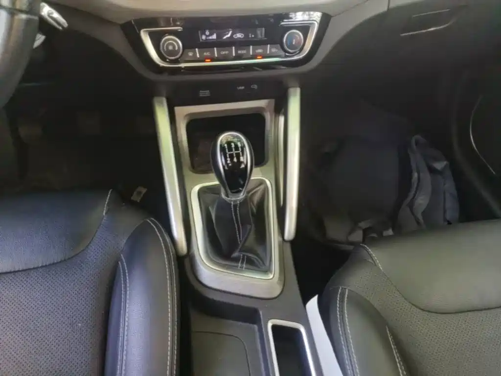 Geely Vision X3 — миниатюра 13