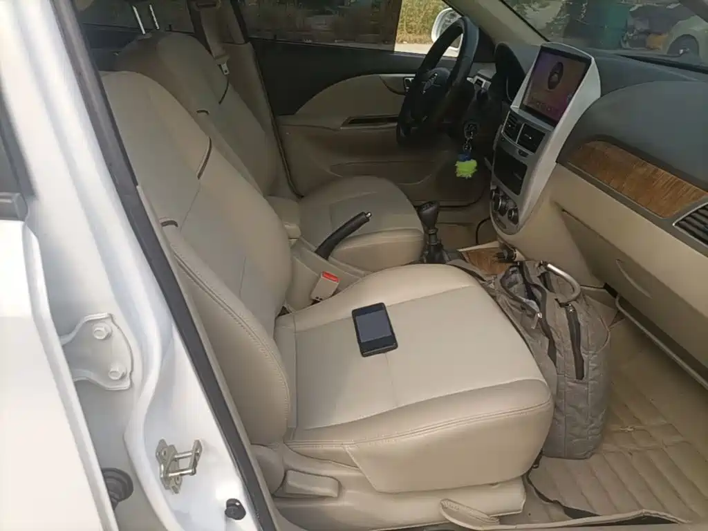 Buick Excelle — миниатюра 25