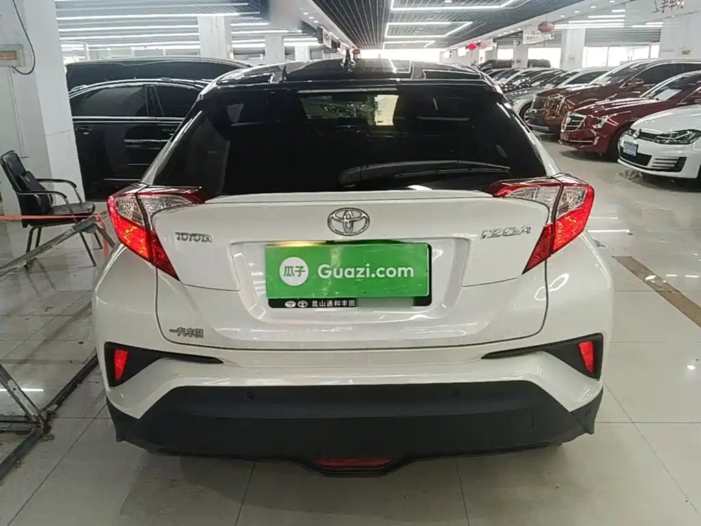 Toyota IZOA — миниатюра 6