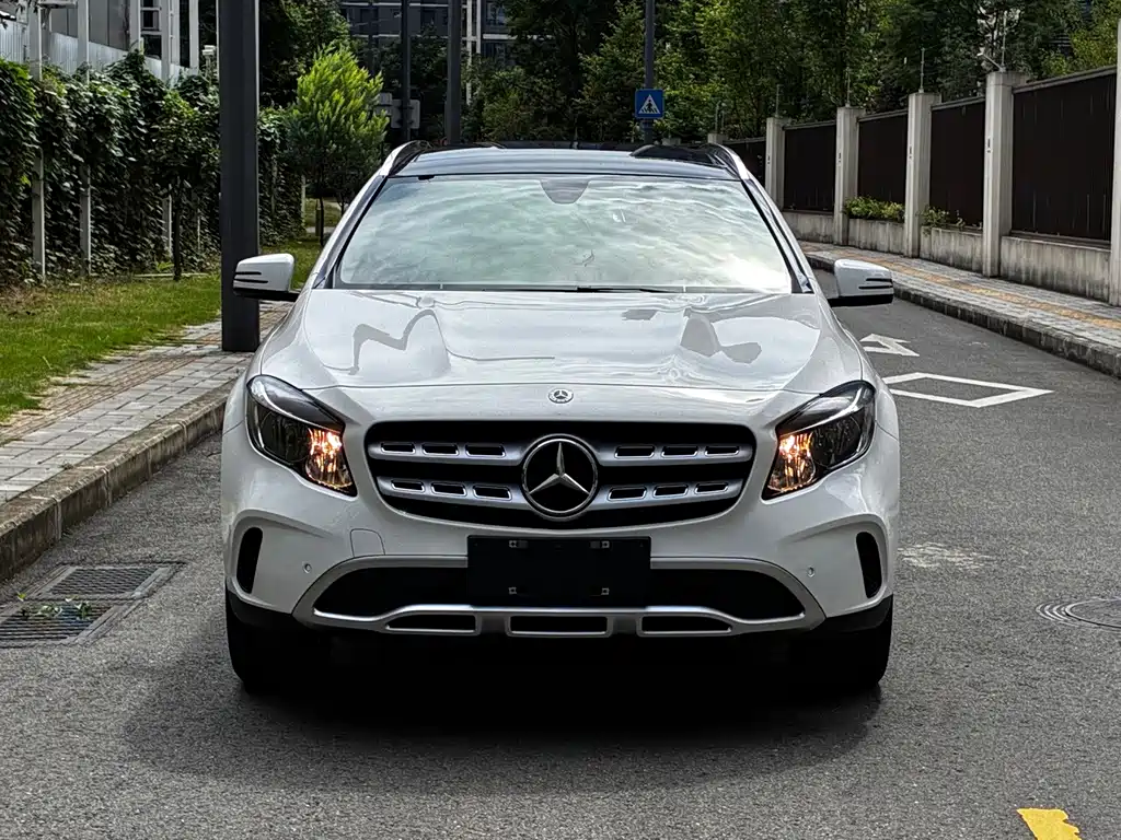 Mercedes-Benz GLA — миниатюра 2