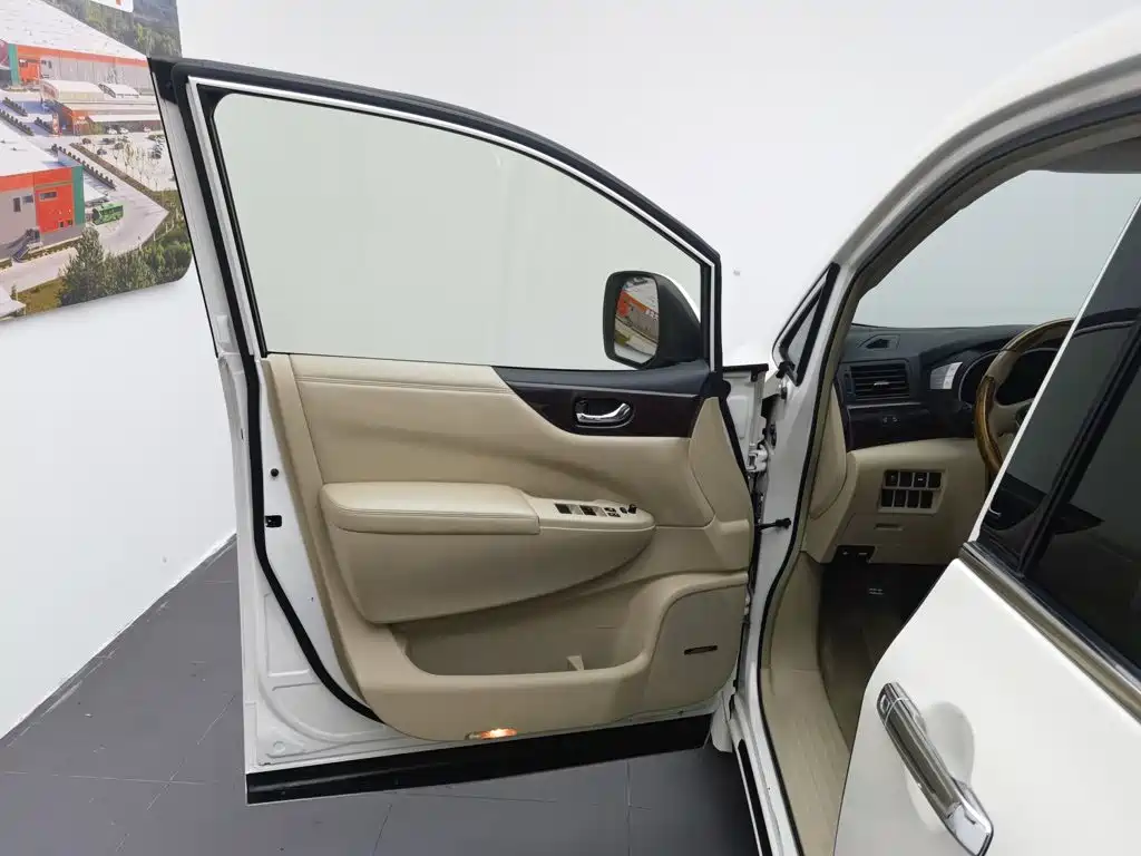 Nissan Quest — миниатюра 8