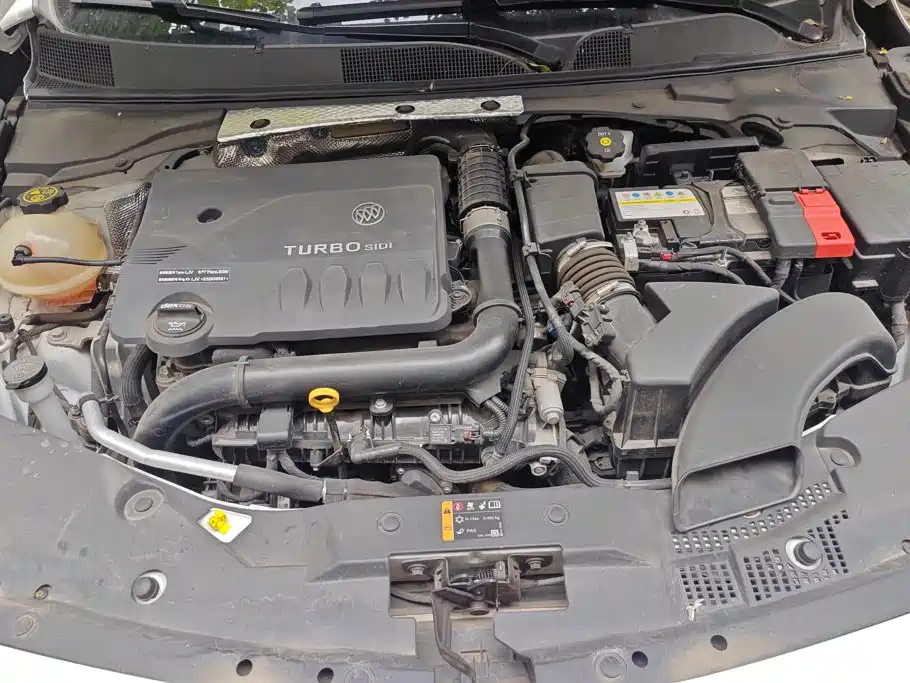 Buick Verano — миниатюра 10