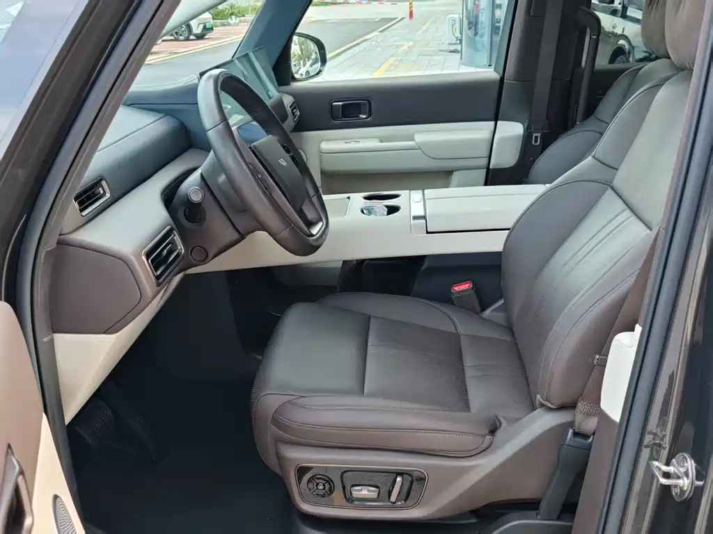 Li Auto Li MEGA — миниатюра 10