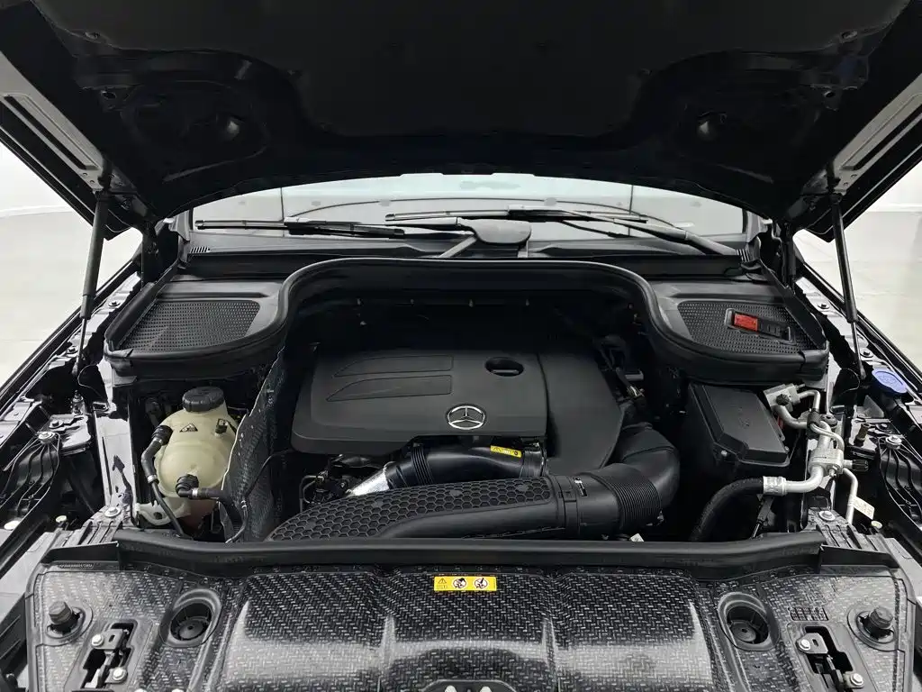 Mercedes-Benz GLE (Import) — миниатюра 9