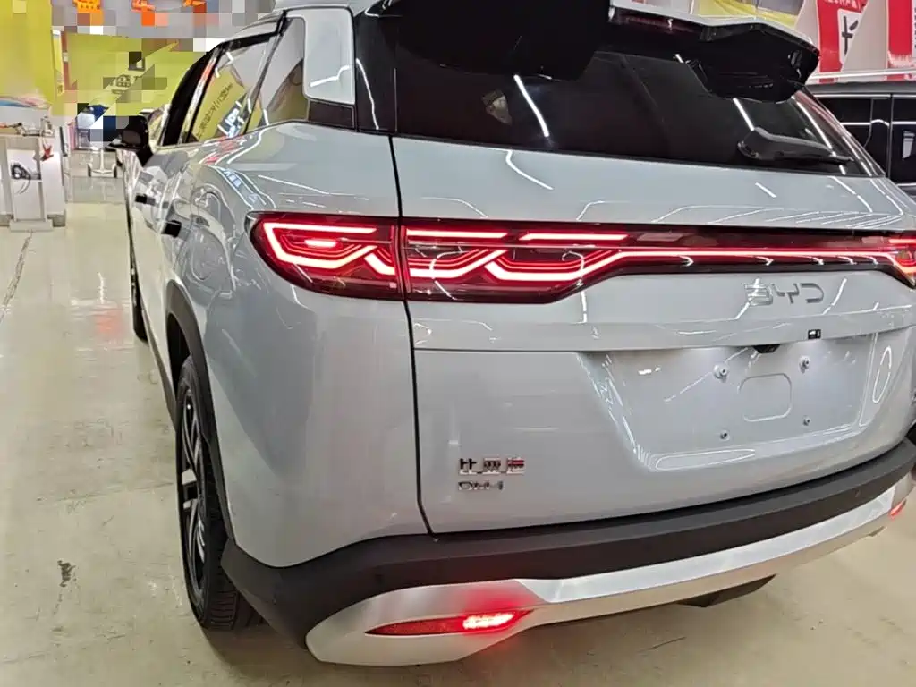 BYD L DM-i — миниатюра 5