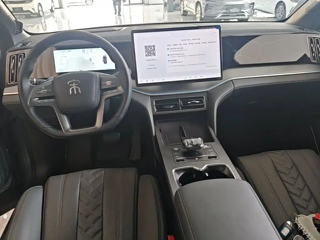 BYD L DM-i — миниатюра 10