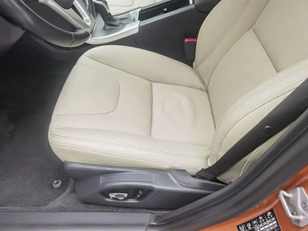 Volvo S60 — миниатюра 20