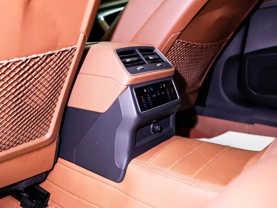 Audi A6L — миниатюра 15