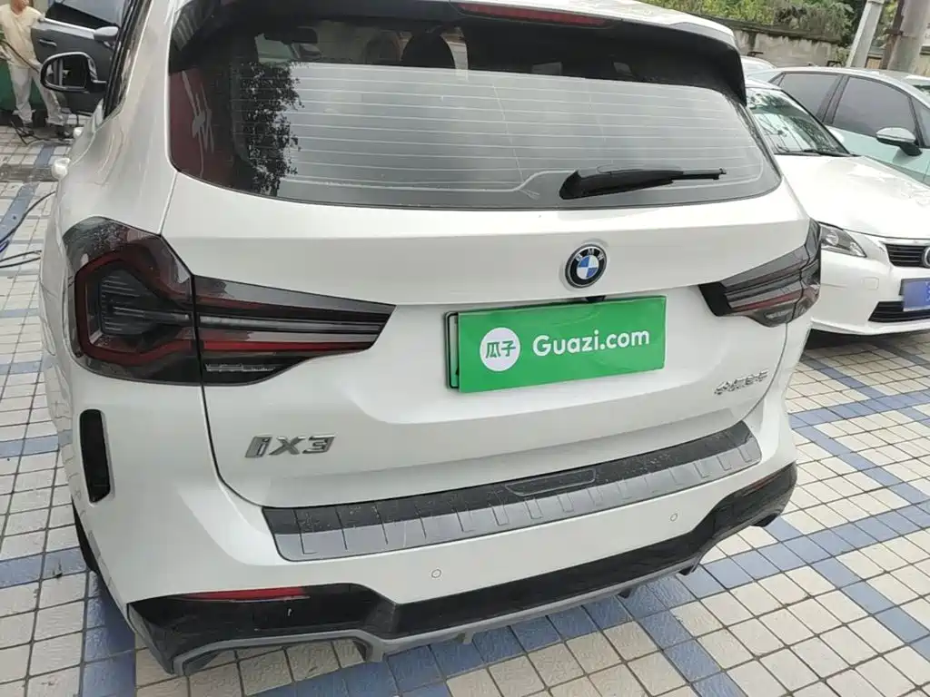 BMW iX3 — миниатюра 6