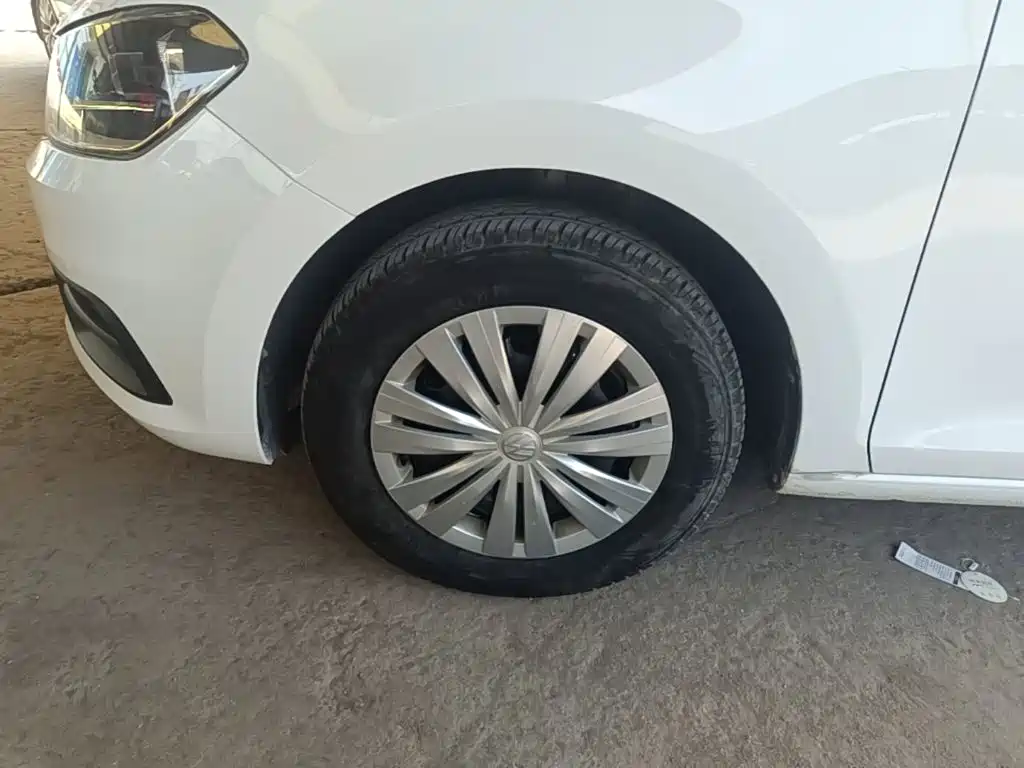 Volkswagen Santana — миниатюра 23