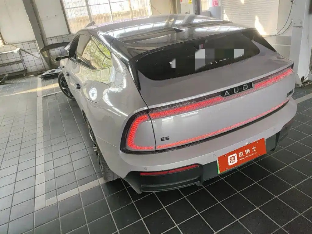 Audi E5 Sportback — миниатюра 4